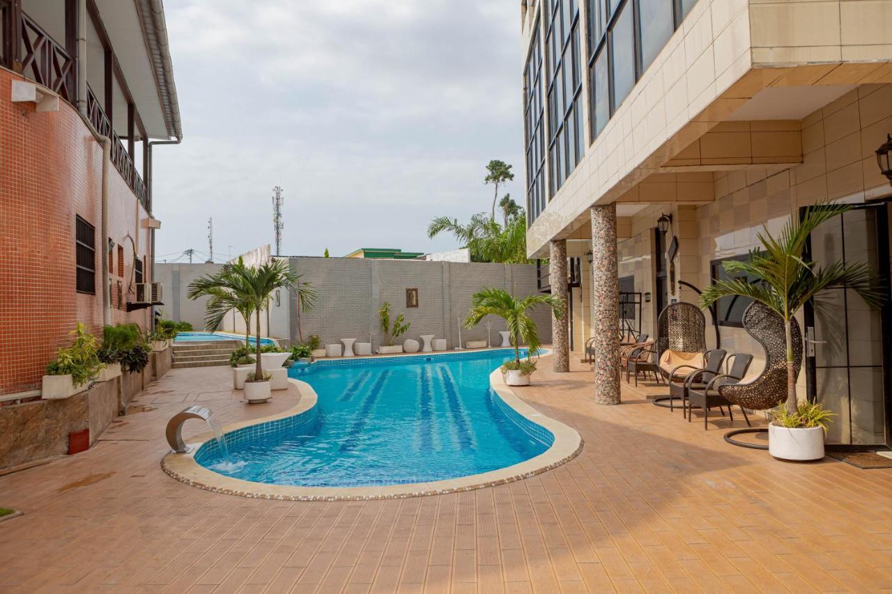 Hotel Hibiscus Louis Либревиль Экстерьер фото